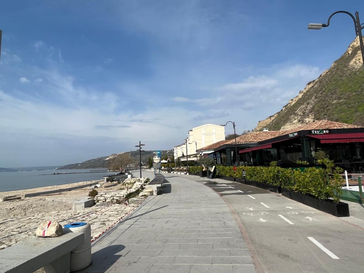 Студио Хармония -Supreme Apartments-Балчик Exterior foto